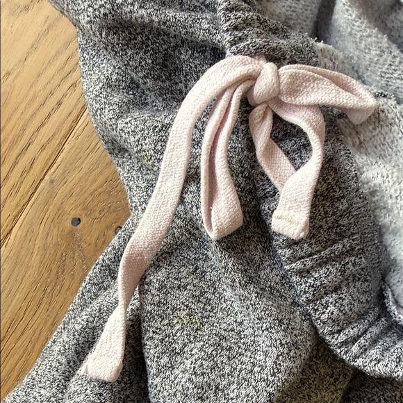 Roots Men’s Heather Gray Joggers - Picture 3 of 4